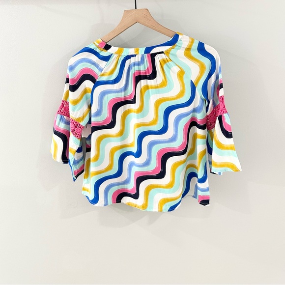 NWT Crown & Ivy Bell Sleeve Blouse Multicolor Size Medium - Picture 6 of 6